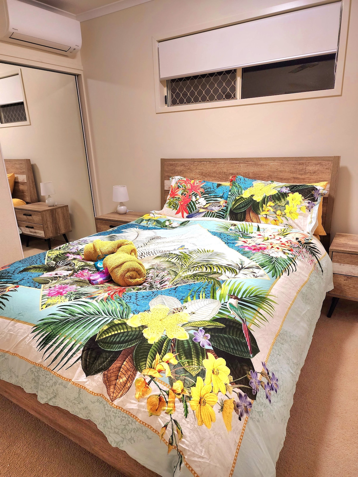 メインマスターベッドルーム。