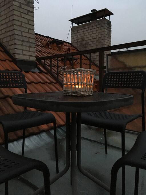 ROMANTIC TERRAS