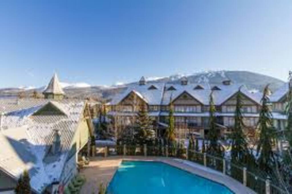 heated pool and hot tub