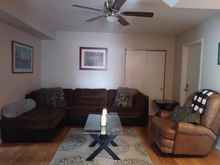 Updated Home Near Clayton, Wash U And Forest Park. - Clayton, MO