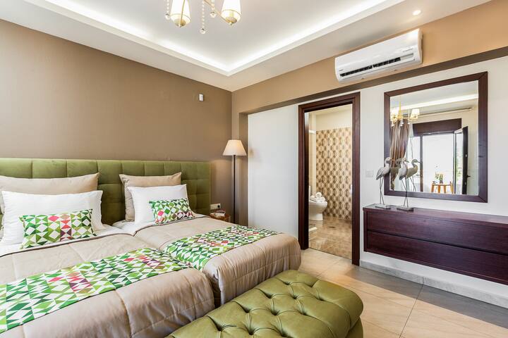 Ino Villa gallery image 5