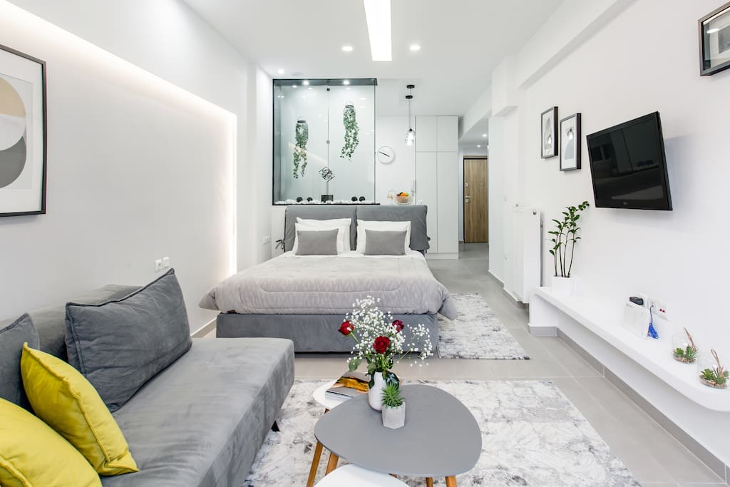Design-Savvy Studio with a Cozy Balcony