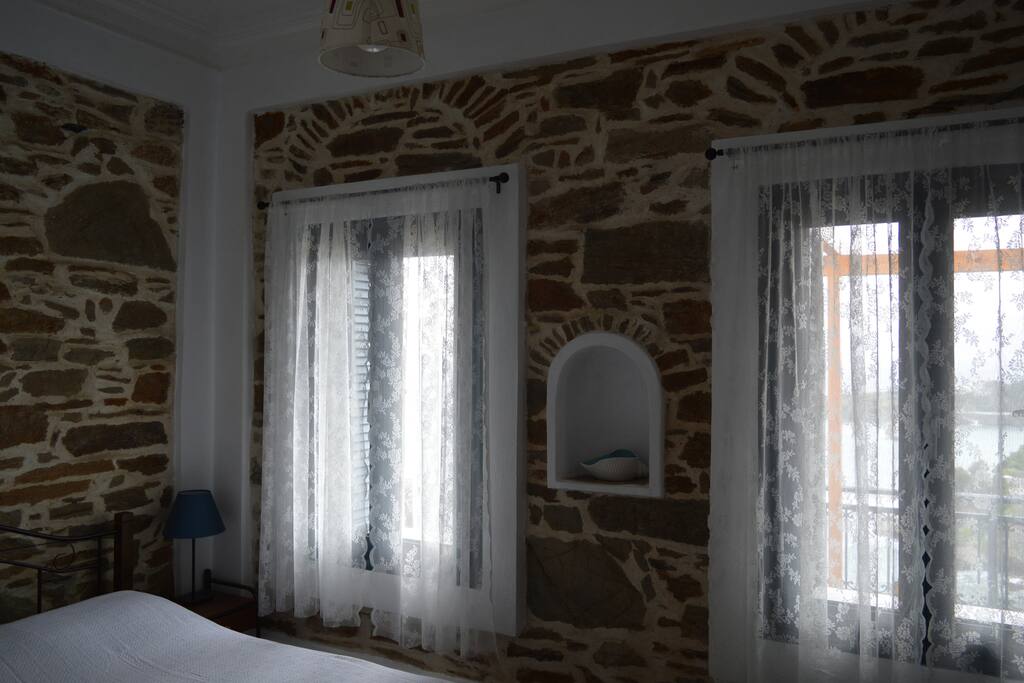 Room 1 - Master