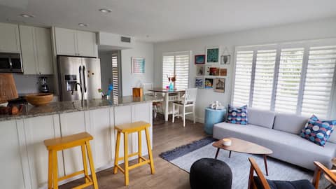 Steps to the Beach - Modern & Updated 2 BR Condo