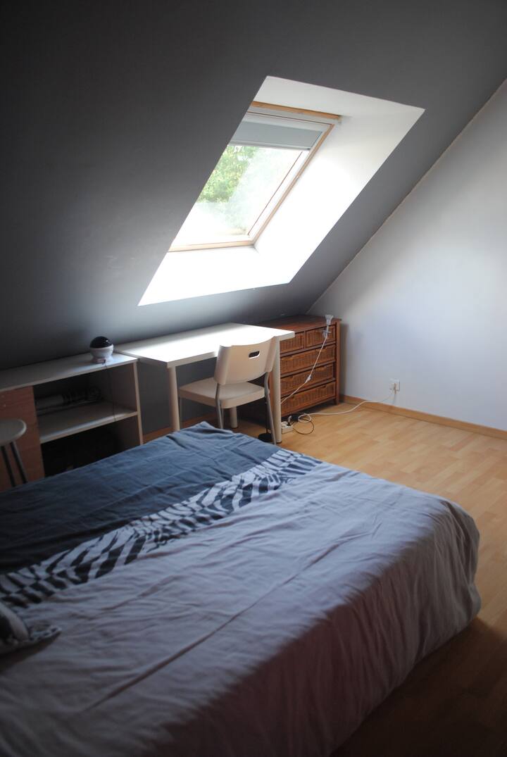 spavaća soba s bračnim krevetom 2