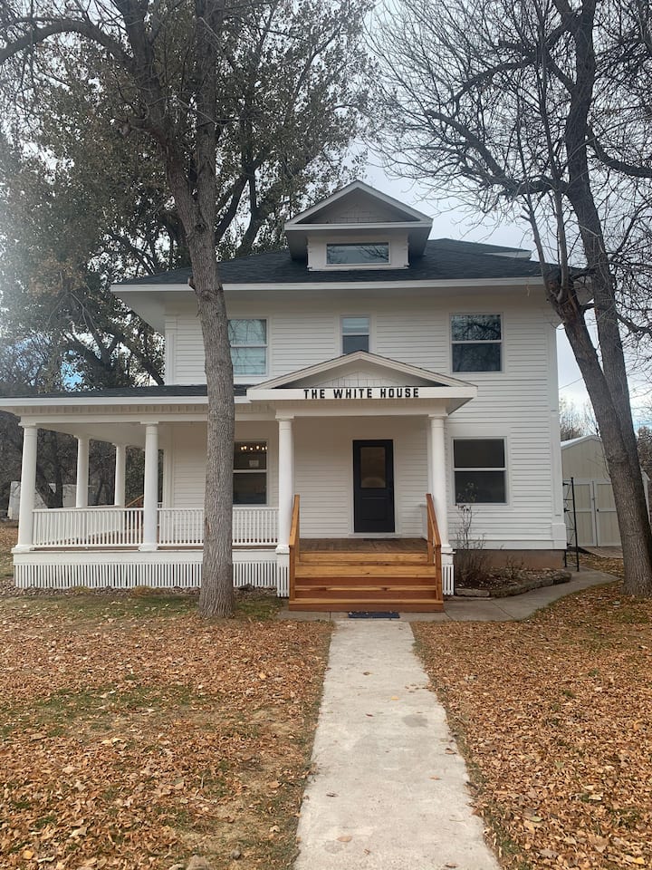 Spearfish Canyon Vacation Rentals & Homes North Lawrence, SD Airbnb