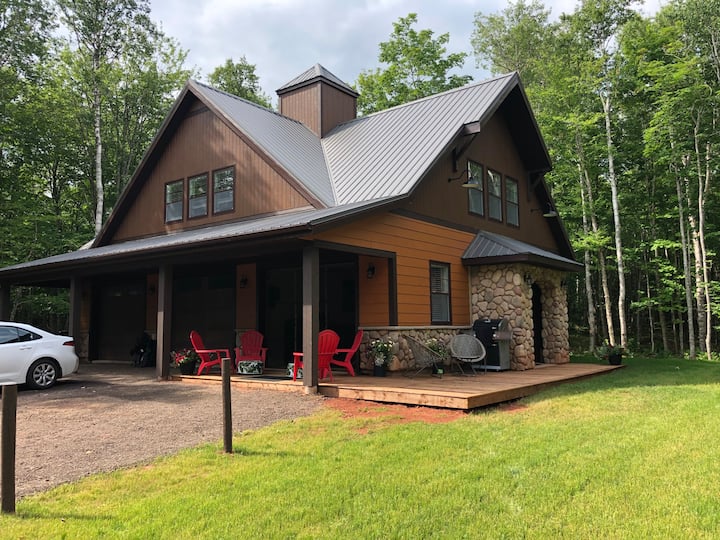 Shamrock Hills Hideaway Houses for Rent in Lot 67, Prince Edward