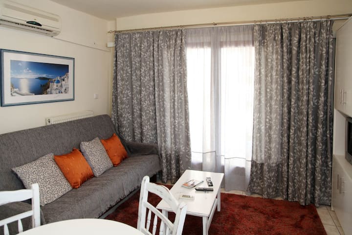 Modern Apartment For 4 Close To Nafplion Centre - Нафплион