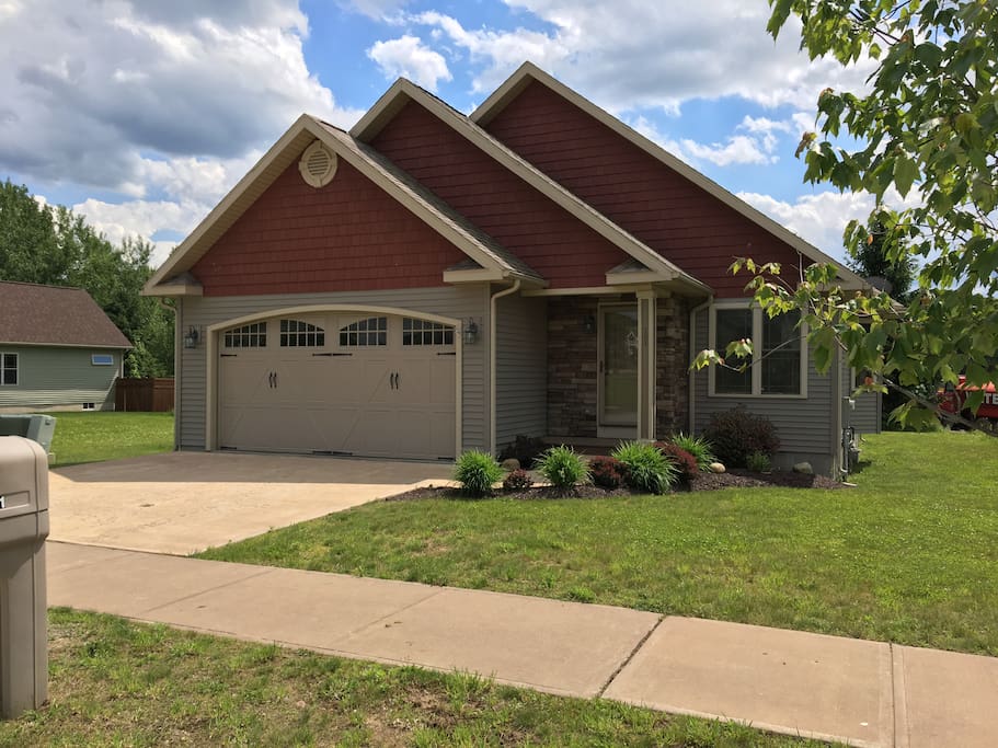 Brand New 3 Bedroom + 2 Bathroom House North Utica Houses for Rent in