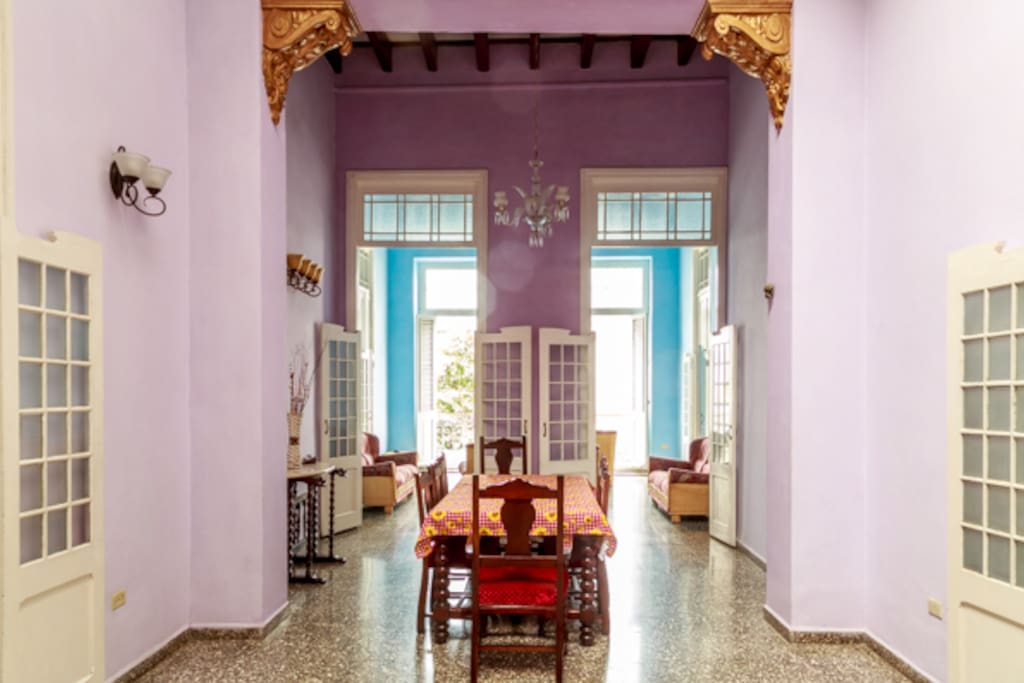 Breakfast area