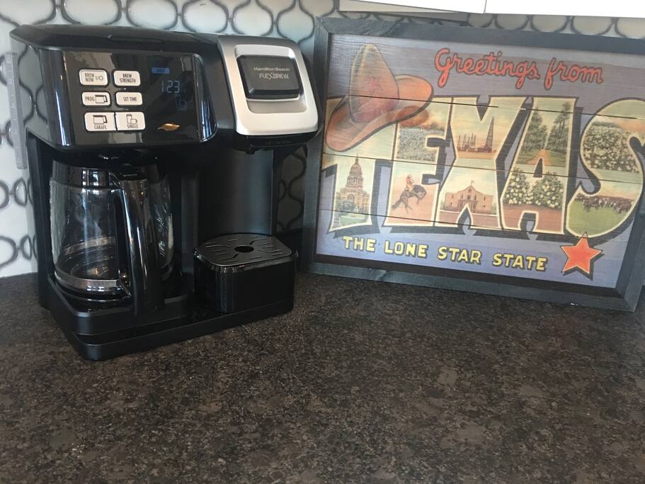 Coffee pot & Keurig duo
