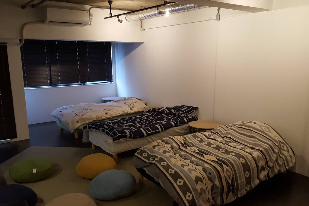 Single bed are three(シングルベットは3台)