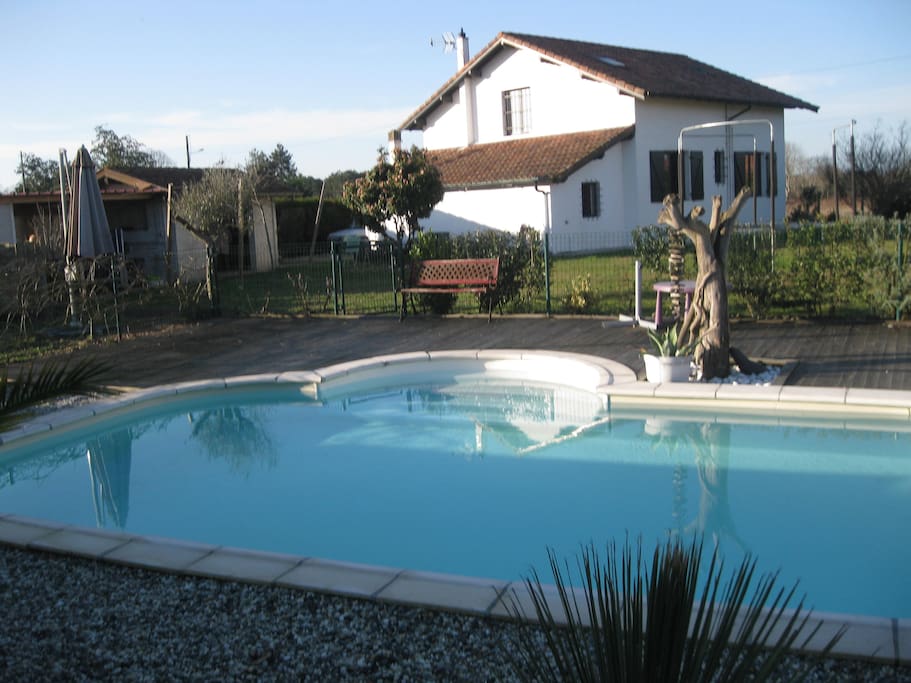 piscine et maison