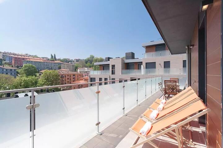 Central, terrazas, 5 min Playa gallery image 3