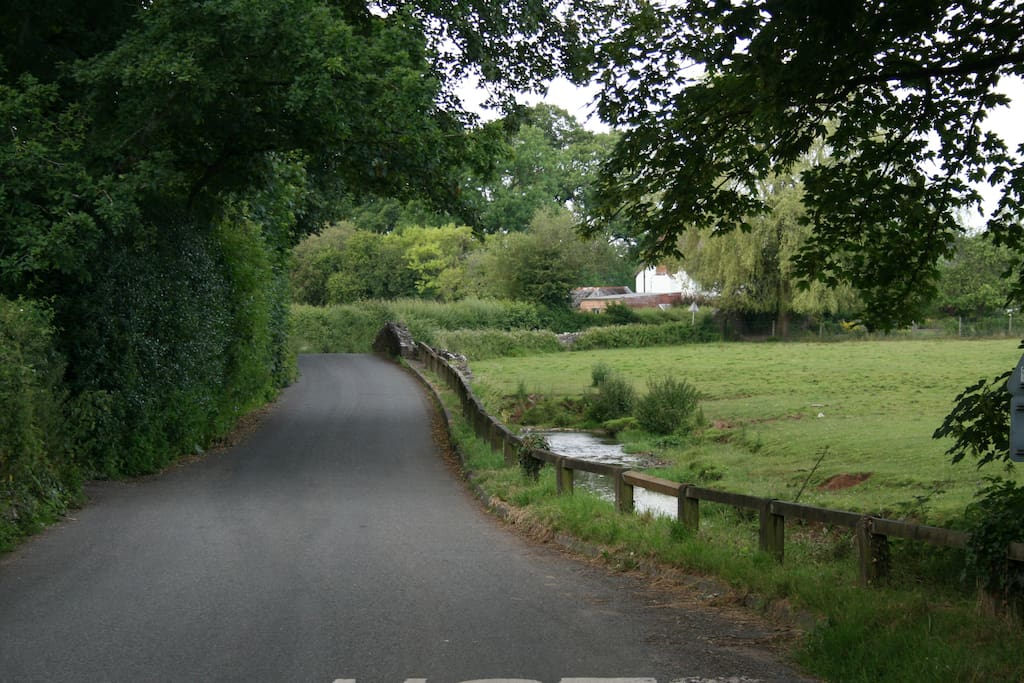 Approach to Gills from Uffculme