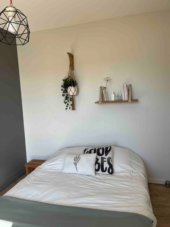 საძინებელი 3