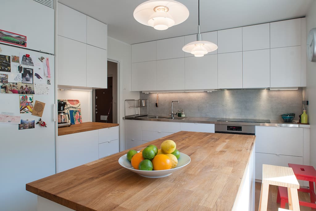 Fully equipped kitchen.