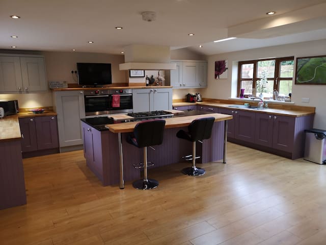No. 2 Heritage Way, Oakworth, Handy for Haworth