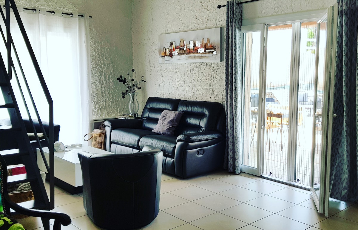 Popular Airbnb listing: Quiet & warm house, close to beaches/circuit in Le Beausset