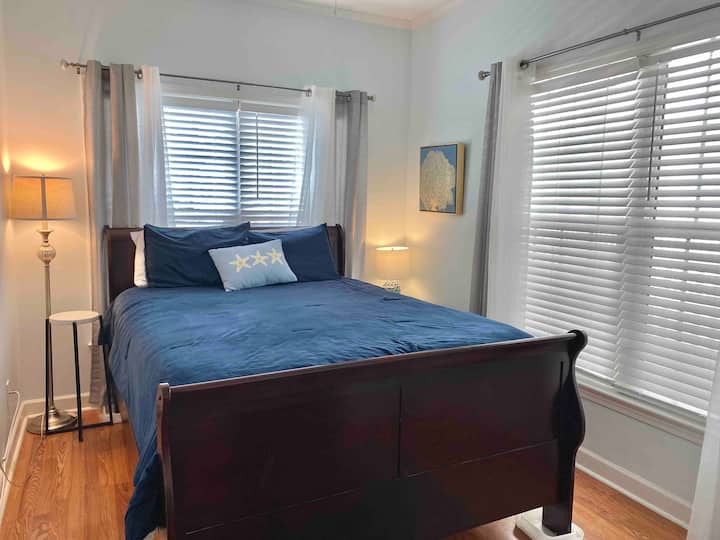 3er dormitorio.  Cama de matrimonio.  Baño privado.  