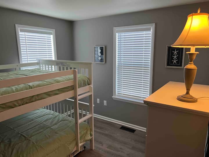 Спална соба 3 собира 4 лица