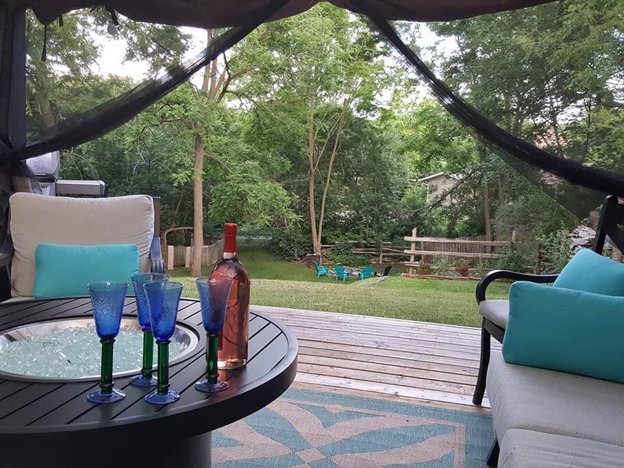 The Guest House has a large private backyard, with a gazebo, deck and over sized comfy patio furniture for your outdoor enjoyment.