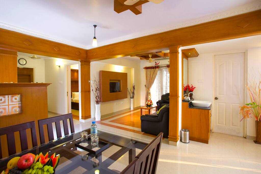 Deluxe Living Room
