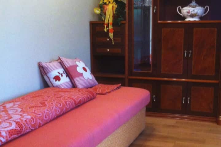 Pour un sommeil réparateur, un canapé-lit avec des matelas de haute qualité et un climat intérieur sain.