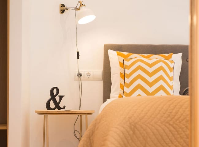 Casilda’s Yellow Barcelona Beach Boutique