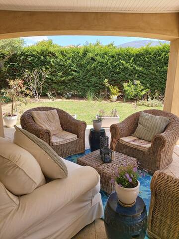 Secure Constantia Winelands Cottage gallery image 5