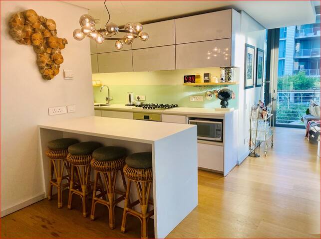 SILO Mountain View Loft- V&A Waterfront gallery image 3