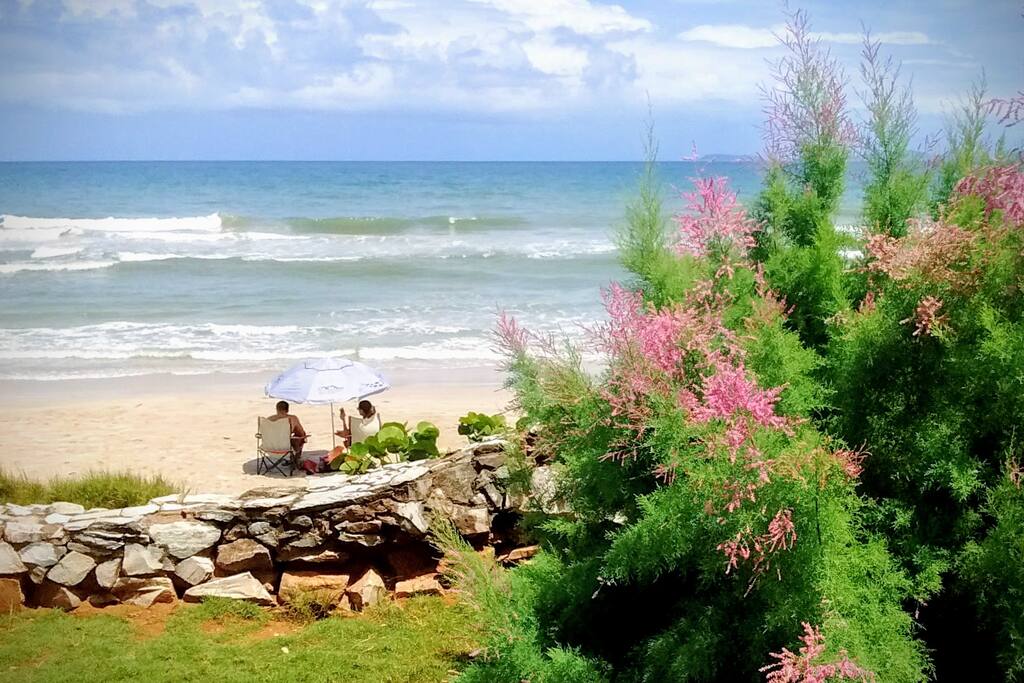 Vista de la playa desde el jardín