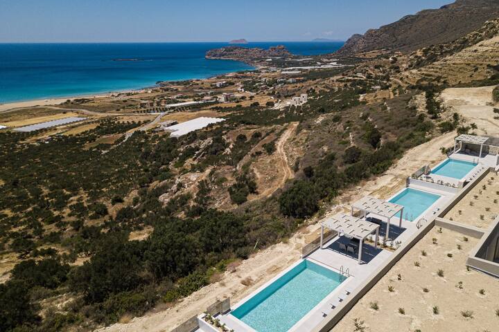 4Infinity pool★24 sleeps★New villa Falasarna bay gallery image 3