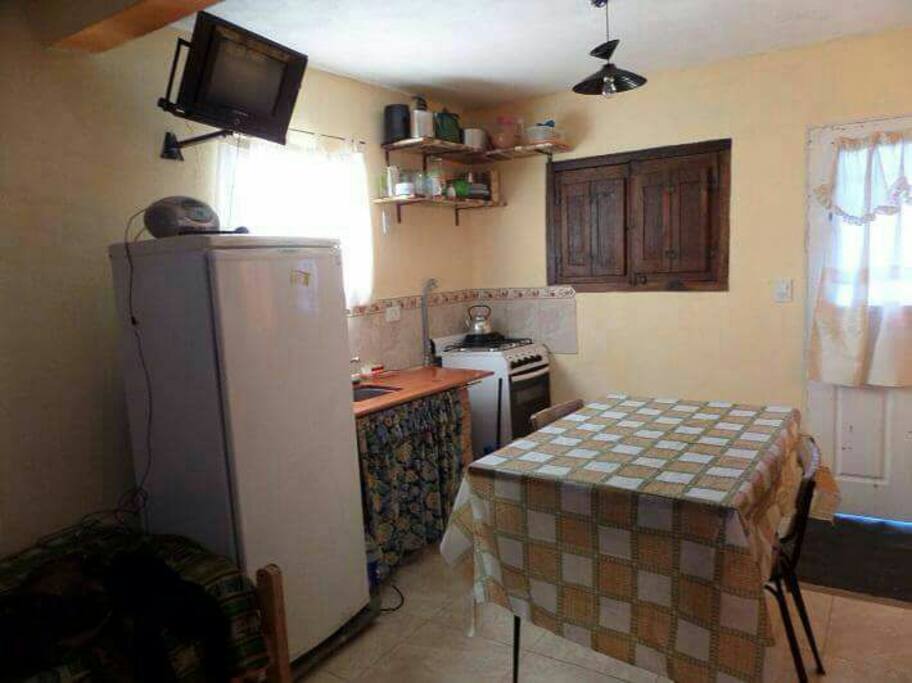 Cocina comedor equipada