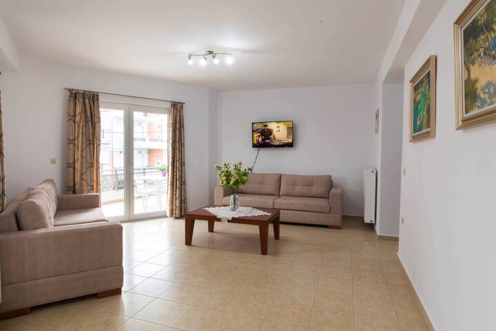 Amazing Sea View Apartment with Private Parking gallery image 3