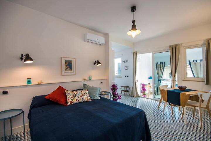 46 Naples Apartment with panoramic terrace gallery image 2