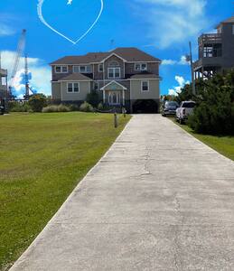 Kiteborn - #2 - Sound Front Queen Master Suite