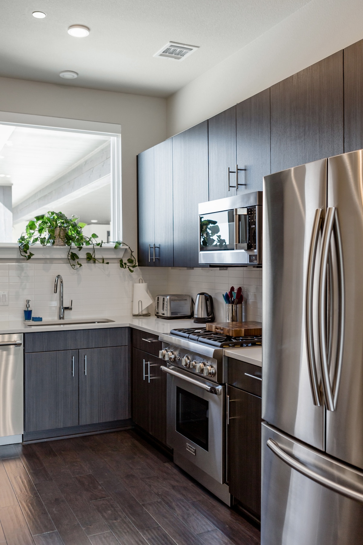 Capitol View Condos by One Fine Bnb - Paramount