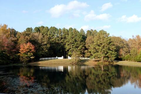 The Oliver Lakehouse