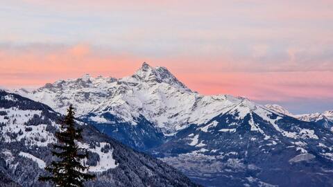 Beautiful 3 room apartment on the ski runs