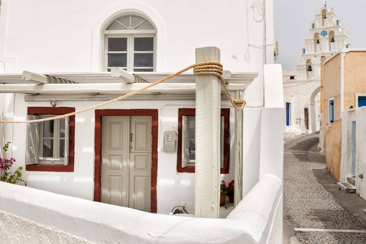 2 bedroom villa in Santorini gallery image 2