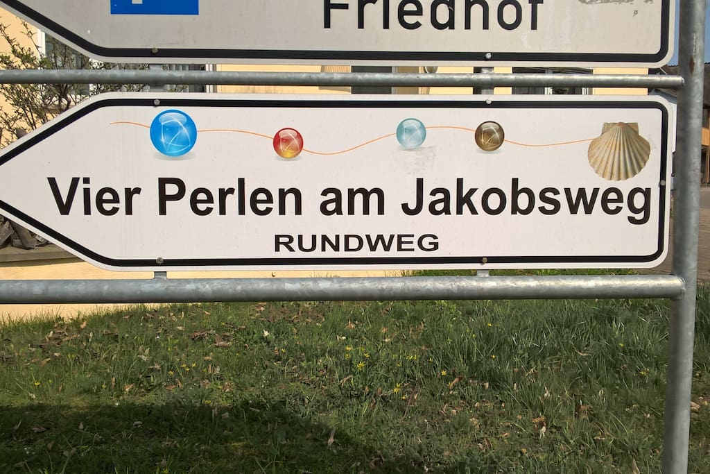 Der Jakobsweg, direkt vor der Haustür - The Way of St. James, right in front of the door!