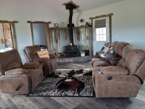 Popular Airbnb listing: remote, rustic, modern WY cabin, scenic views in Wyoming