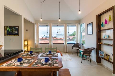 Cozy apartment with workspace!