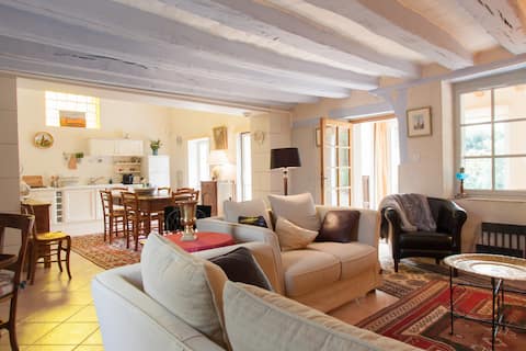 Propriété Airbnb réussie: Gite Petit Bellevue - Charming cottage with A/C à Amboise