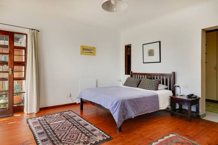 Amazing Llandudno Beach house gallery image 2