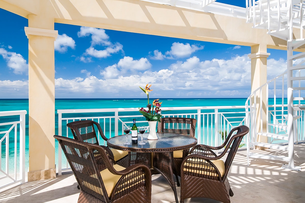 Windsong Resort - Two Bedroom Penthouse Oceanfront
