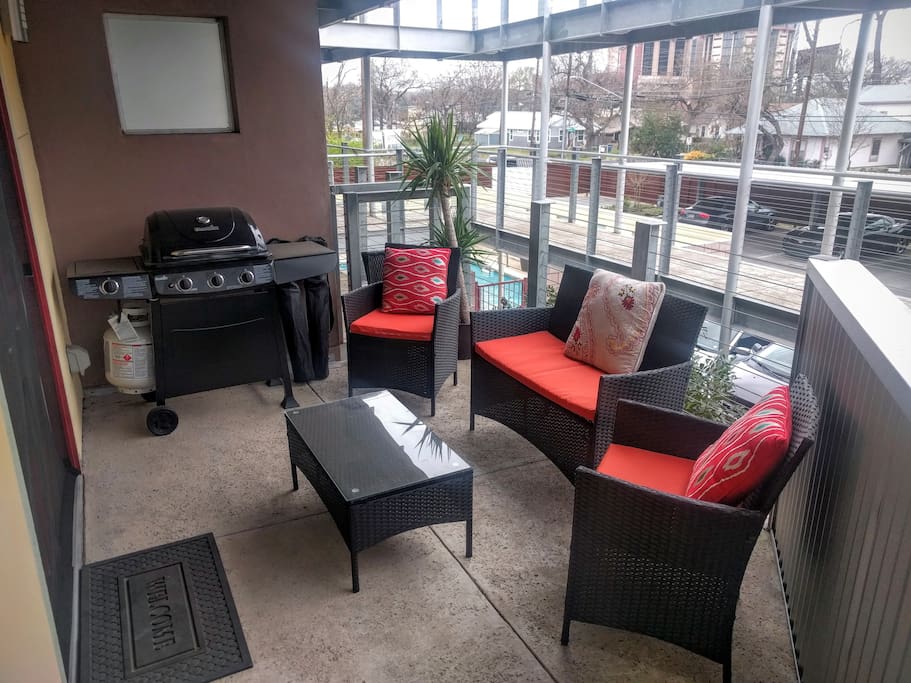 Spacious private patio and grill