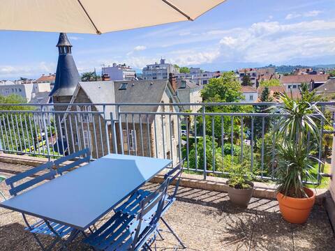 Propriété Airbnb réussie: Large terrace, view of the Pyrenees + parking à Pau
