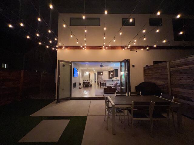 Lowell Living (NO Smoking!) gallery image 3